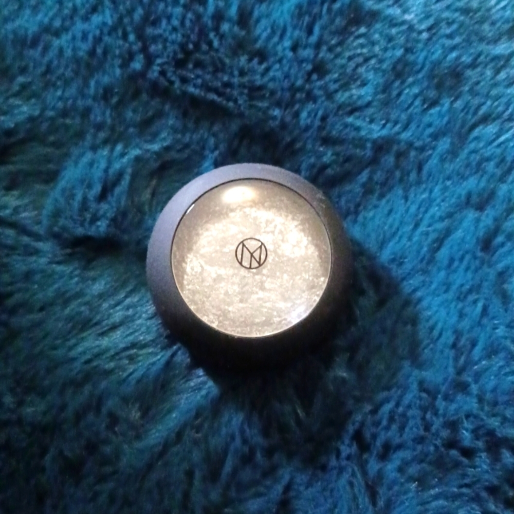 IL Makiage makeup bundle